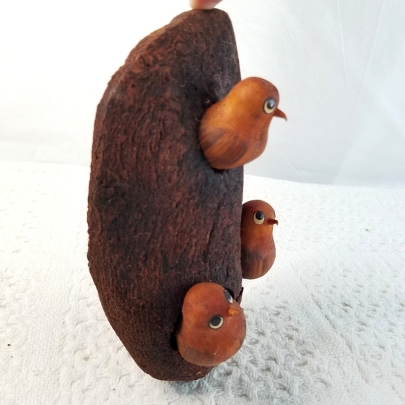 Rare Vintage Hanging Wooden Wall Decor with 3 Baby Birds Indoor Outdoor - Picture 3 of 9